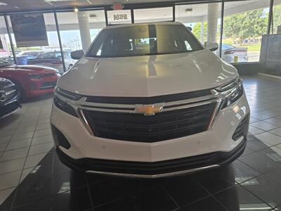 2022 Chevrolet Equinox LT   - Photo 2 - Hamilton, OH 45015
