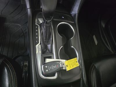 2022 Chevrolet Equinox LT   - Photo 19 - Hamilton, OH 45015