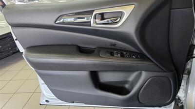 2018 Nissan Pathfinder S - Photo 20 - Hamilton, OH 45015
