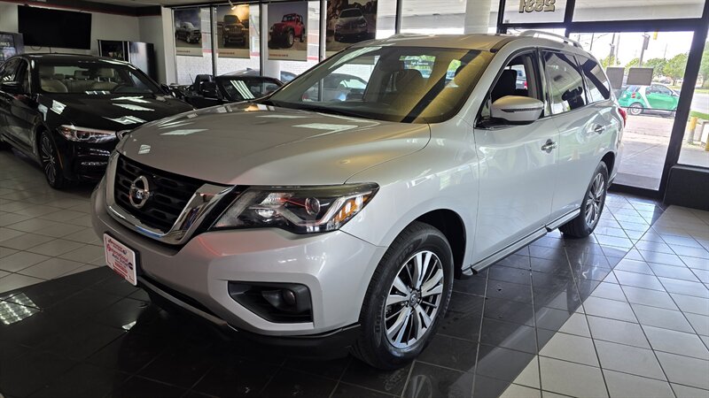 2018 Nissan Pathfinder S   - Photo 1 - Hamilton, OH 45015