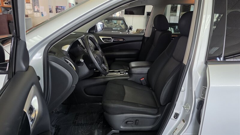 2018 Nissan Pathfinder S - Photo 9 - Hamilton, OH 45015