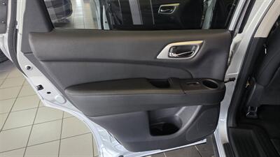 2018 Nissan Pathfinder S - Photo 23 - Hamilton, OH 45015