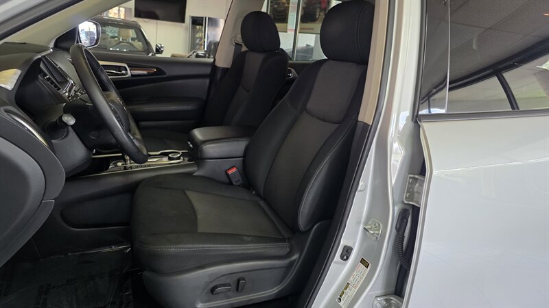 2018 Nissan Pathfinder S - Photo 10 - Hamilton, OH 45015
