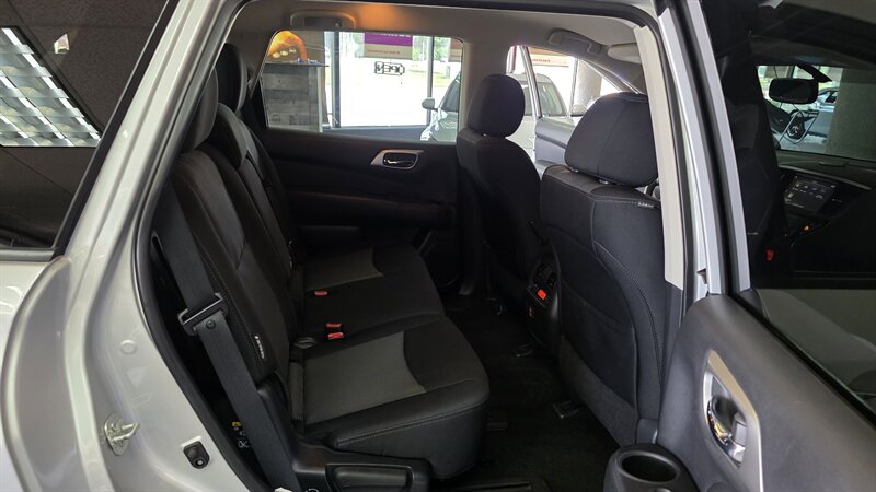 2018 Nissan Pathfinder S - Photo 24 - Hamilton, OH 45015