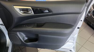 2018 Nissan Pathfinder S - Photo 30 - Hamilton, OH 45015