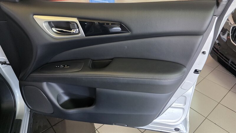 2018 Nissan Pathfinder S - Photo 30 - Hamilton, OH 45015