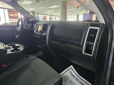 2021 RAM 1500 CLASSIC SLT CREW CAB 4X4/V6   - Photo 14 - Hamilton, OH 45015