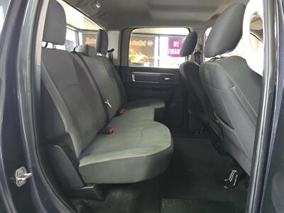 2021 RAM 1500 CLASSIC SLT CREW CAB 4X4/V6   - Photo 17 - Hamilton, OH 45015