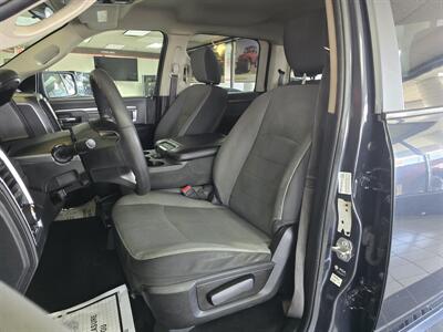 2021 RAM 1500 CLASSIC SLT CREW CAB 4X4/V6   - Photo 10 - Hamilton, OH 45015