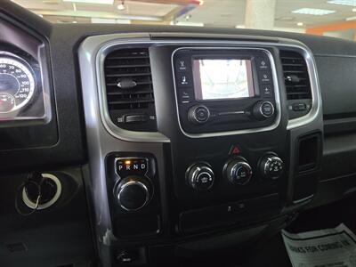 2021 RAM 1500 CLASSIC SLT CREW CAB 4X4/V6   - Photo 21 - Hamilton, OH 45015