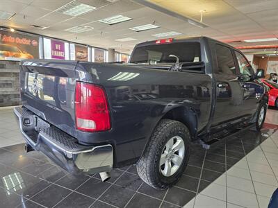 2021 RAM 1500 CLASSIC SLT CREW CAB 4X4/V6   - Photo 4 - Hamilton, OH 45015