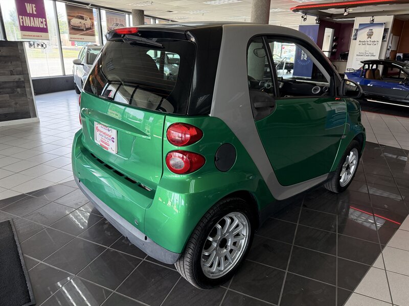 2011 Smart fortwo pure - Photo 6 - Hamilton, OH 45015