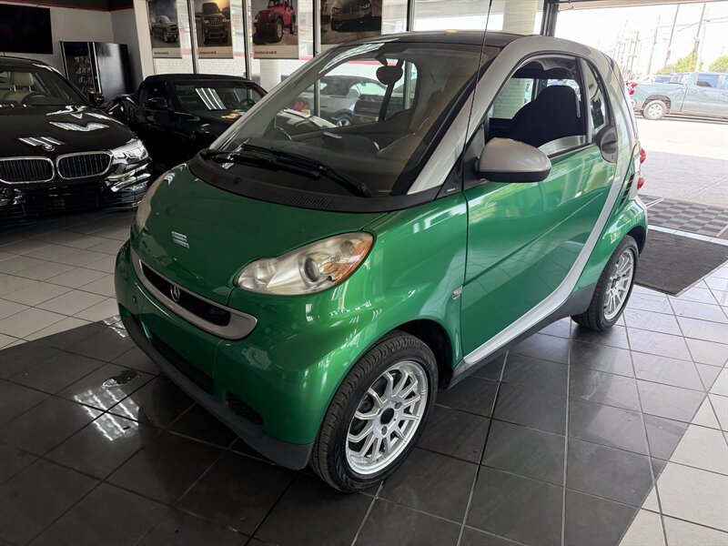 2011 Smart fortwo pure   - Photo 1 - Hamilton, OH 45015