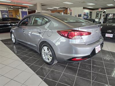 2019 Hyundai ELANTRA SE   - Photo 5 - Hamilton, OH 45015