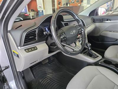 2019 Hyundai ELANTRA SE   - Photo 7 - Hamilton, OH 45015