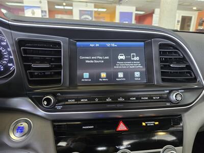2019 Hyundai ELANTRA SE   - Photo 22 - Hamilton, OH 45015