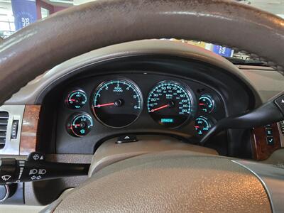 2012 Chevrolet Tahoe LTZ  4DR SUV  4X4   - Photo 30 - Hamilton, OH 45015