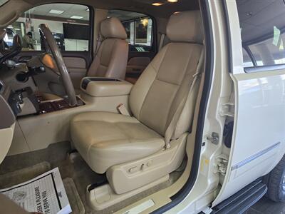 2012 Chevrolet Tahoe LTZ  4DR SUV  4X4   - Photo 9 - Hamilton, OH 45015