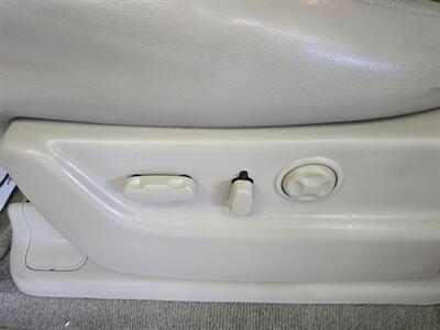 2012 Chevrolet Tahoe LTZ  4DR SUV  4X4   - Photo 23 - Hamilton, OH 45015