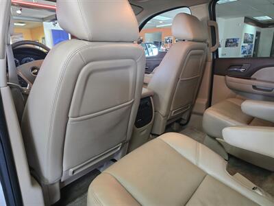 2012 Chevrolet Tahoe LTZ  4DR SUV  4X4   - Photo 11 - Hamilton, OH 45015