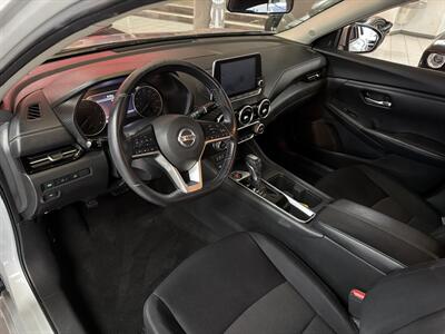 2020 Nissan Sentra SV 4DR SEDAN   - Photo 11 - Hamilton, OH 45015