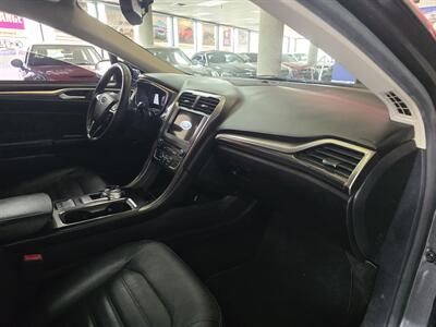2017 Ford Fusion SE 4DR SEDAN - Photo 13 - Hamilton, OH 45015