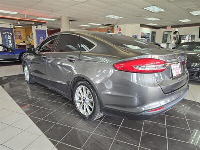 2017 Ford Fusion SE 4DR SEDAN - Photo 6 - Hamilton, OH 45015
