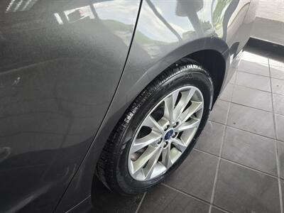 2017 Ford Fusion SE 4DR SEDAN - Photo 28 - Hamilton, OH 45015