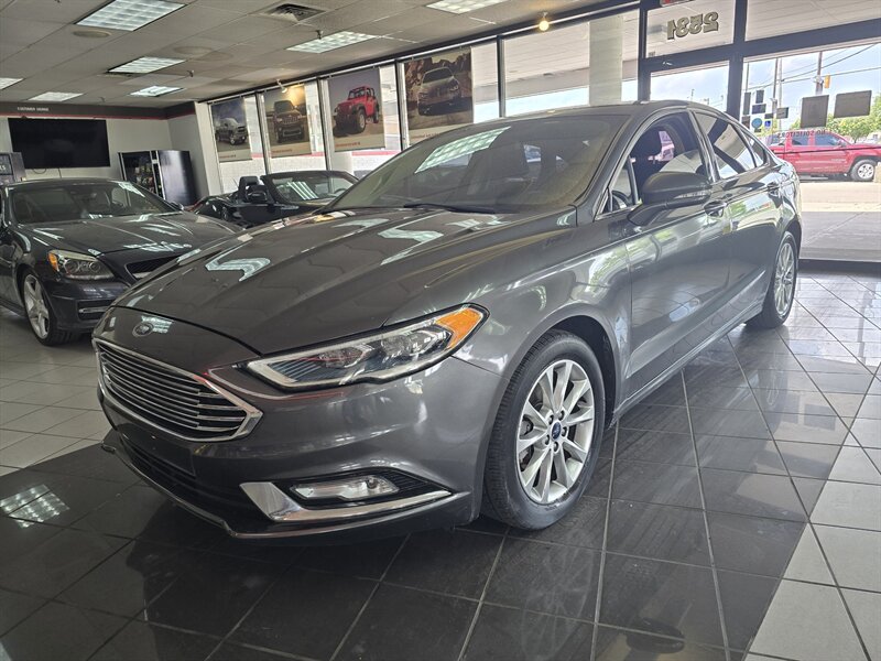 2017 Ford Fusion SE 4DR SEDAN   - Photo 1 - Hamilton, OH 45015