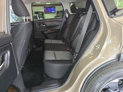 2025 Nissan Rogue Rock Creek   - Photo 10 - Hamilton, OH 45015