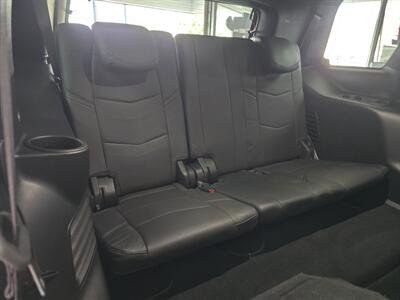 2016 Cadillac Escalade Platinum 4DR SUV 4X4   - Photo 23 - Hamilton, OH 45015