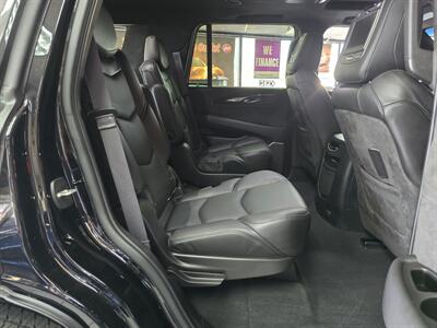 2016 Cadillac Escalade Platinum 4DR SUV 4X4   - Photo 19 - Hamilton, OH 45015