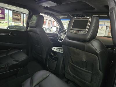 2016 Cadillac Escalade Platinum 4DR SUV 4X4   - Photo 20 - Hamilton, OH 45015