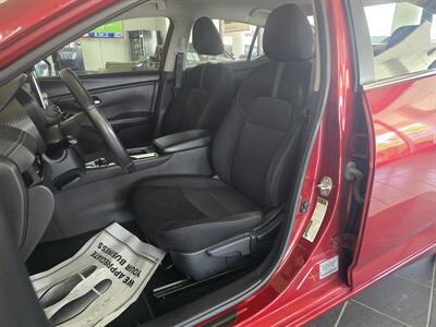 2024 Nissan Sentra SV 4DR SEDAN   - Photo 9 - Hamilton, OH 45015