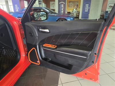 2017 Dodge Charger R/T   - Photo 13 - Hamilton, OH 45015