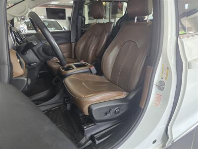 2018 Chrysler Pacifica Limited   - Photo 9 - Hamilton, OH 45015