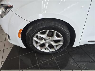 2018 Chrysler Pacifica Limited   - Photo 40 - Hamilton, OH 45015