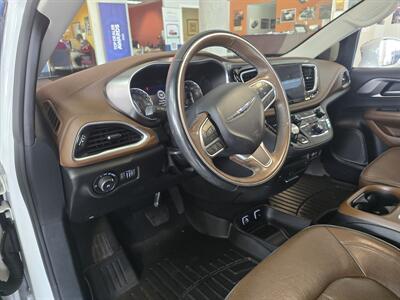 2018 Chrysler Pacifica Limited   - Photo 8 - Hamilton, OH 45015