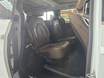 2018 Chrysler Pacifica Limited   - Photo 16 - Hamilton, OH 45015