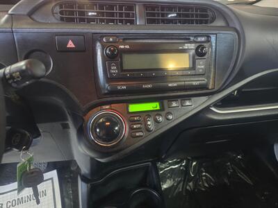 2014 Toyota Prius C Two 4DR HATCHBACK   - Photo 20 - Hamilton, OH 45015