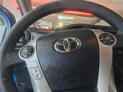 2014 Toyota Prius C Two 4DR HATCHBACK   - Photo 22 - Hamilton, OH 45015
