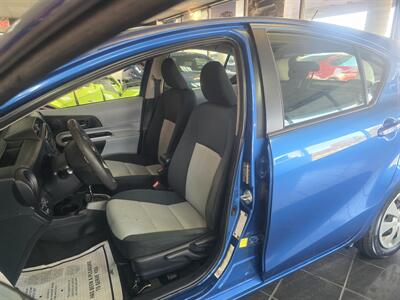 2014 Toyota Prius C Two 4DR HATCHBACK   - Photo 9 - Hamilton, OH 45015