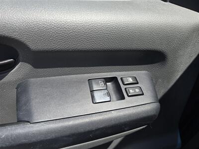 2013 Nissan NV 3500 HD SV 3DR PASSENGER VAN   - Photo 13 - Hamilton, OH 45015