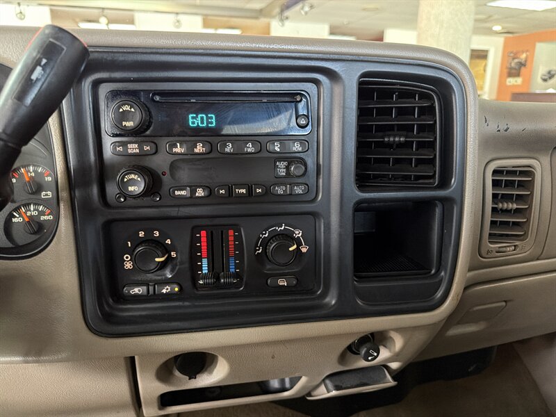 2006 Chevrolet Silverado 1500 LS2 4DR CREW CAB - Photo 17 - Hamilton, OH 45015