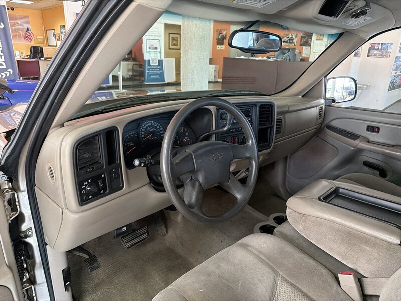 2006 Chevrolet Silverado 1500 LS2 4DR CREW CAB - Photo 16 - Hamilton, OH 45015