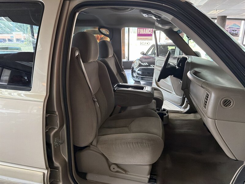 2006 Chevrolet Silverado 1500 LS2 4DR CREW CAB - Photo 21 - Hamilton, OH 45015