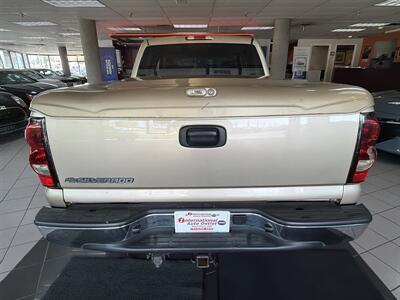 2006 Chevrolet Silverado 1500 LS2 4DR CREW CAB - Photo 7 - Hamilton, OH 45015