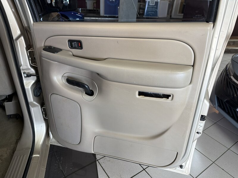 2006 Chevrolet Silverado 1500 LS2 4DR CREW CAB - Photo 19 - Hamilton, OH 45015