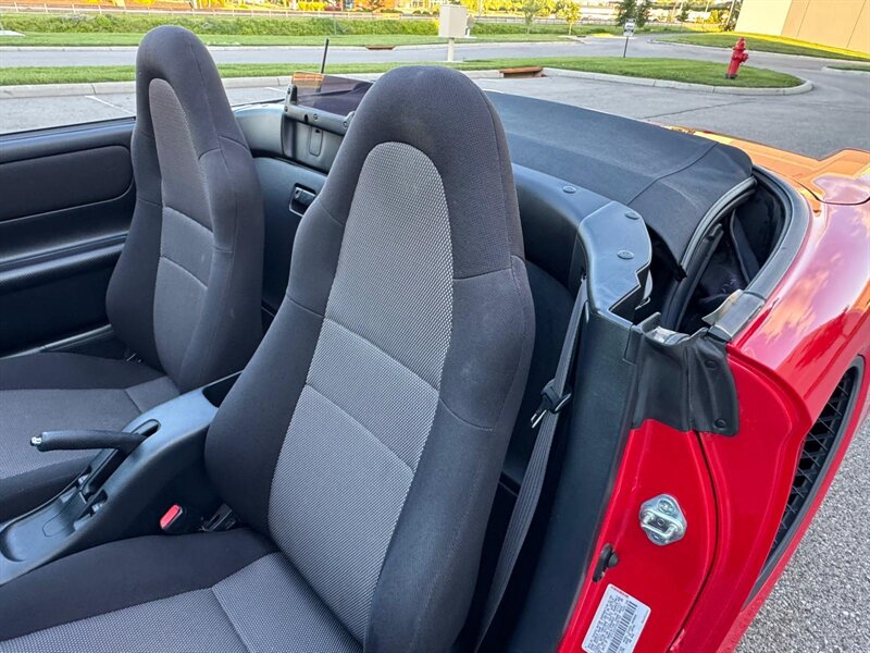 2000 Toyota MR2 Spyder - Photo 39 - Hamilton, OH 45015