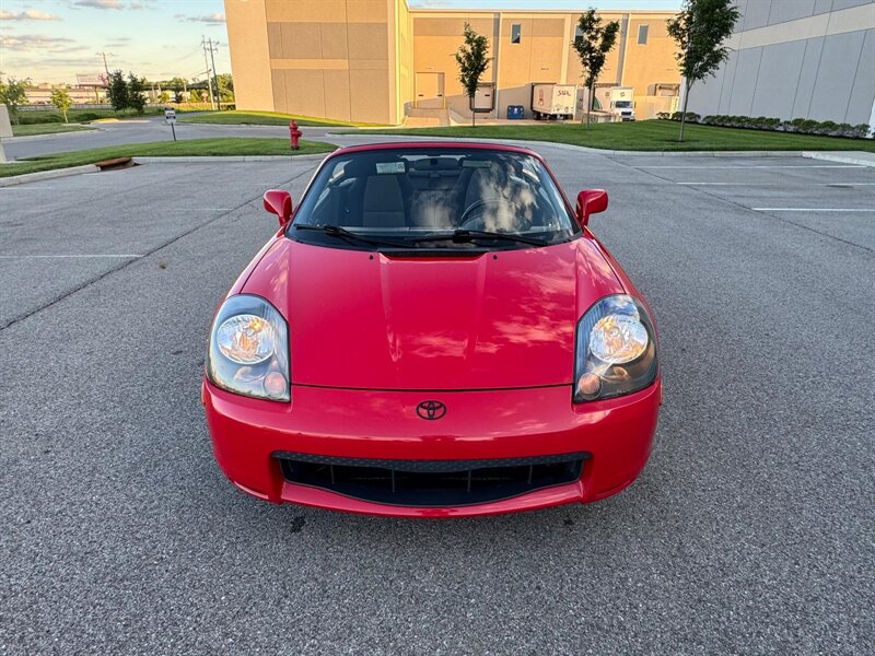 2000 Toyota MR2 Spyder - Photo 5 - Hamilton, OH 45015